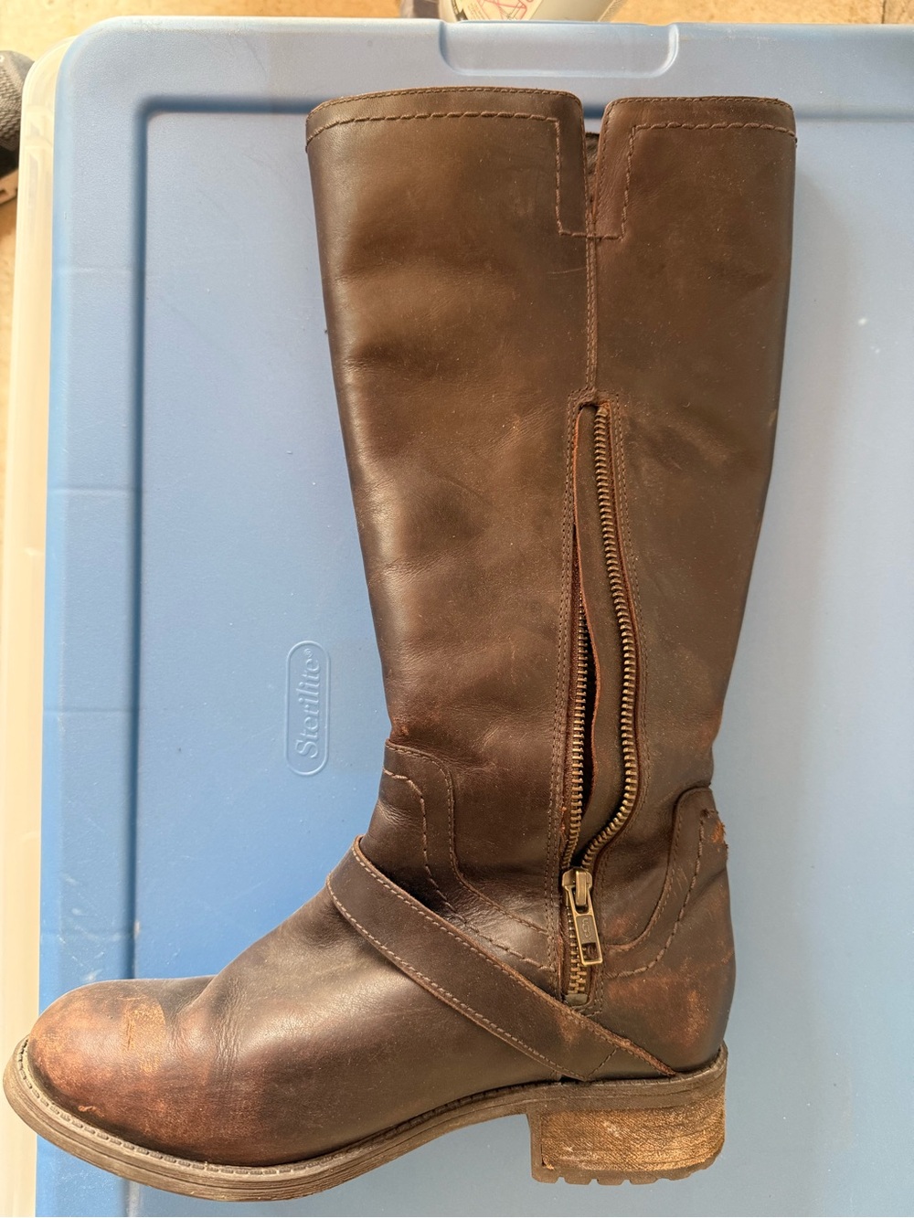 UGG Brown Leather Knee-High Zip Riding Boots lined with Sherpa